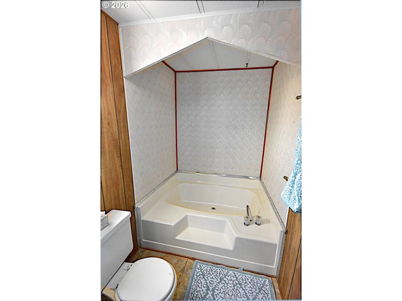 Owner's Suite Bathroom