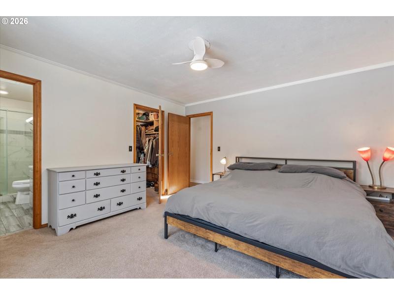 Bedroom, Owner's Suite