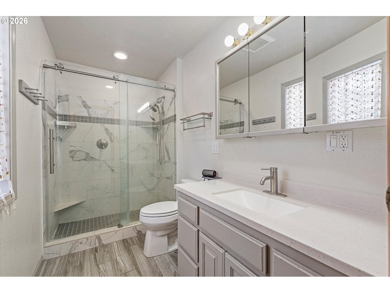 Owner's Suite Bathroom