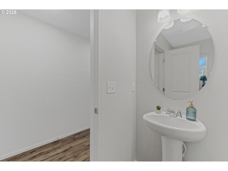 Bathroom, Continental