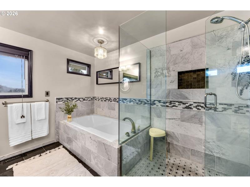 Owner's Suite Bathroom