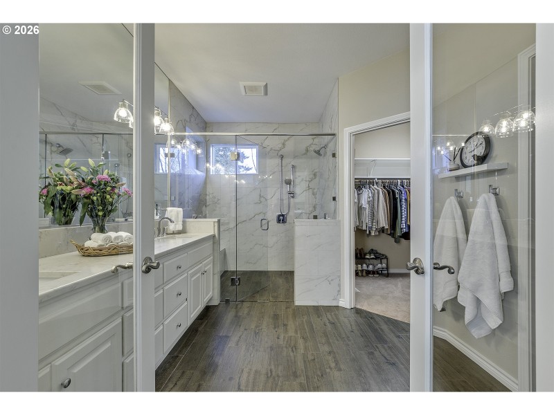 Owner's Suite Bathroom