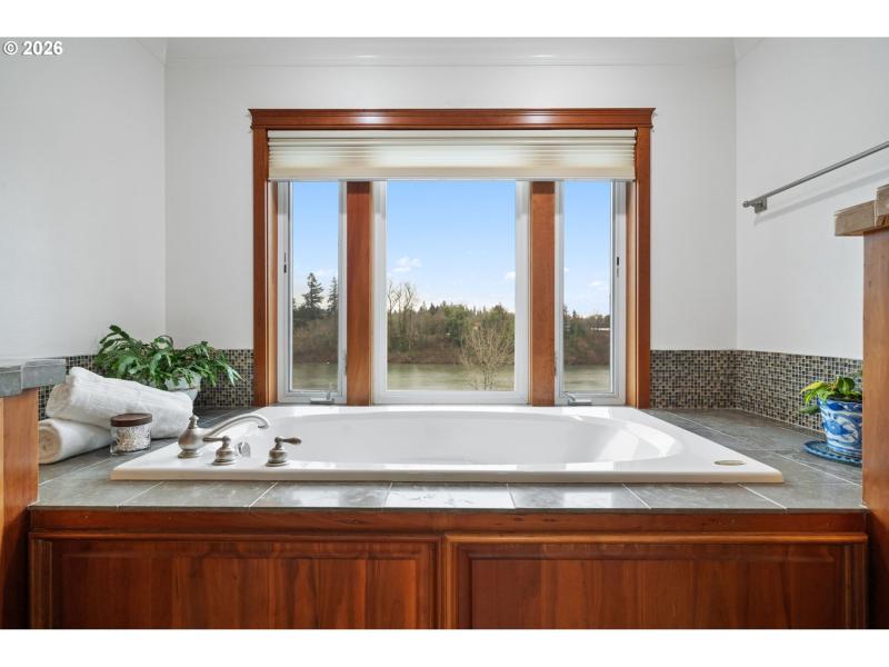 Owner's Suite Bathroom