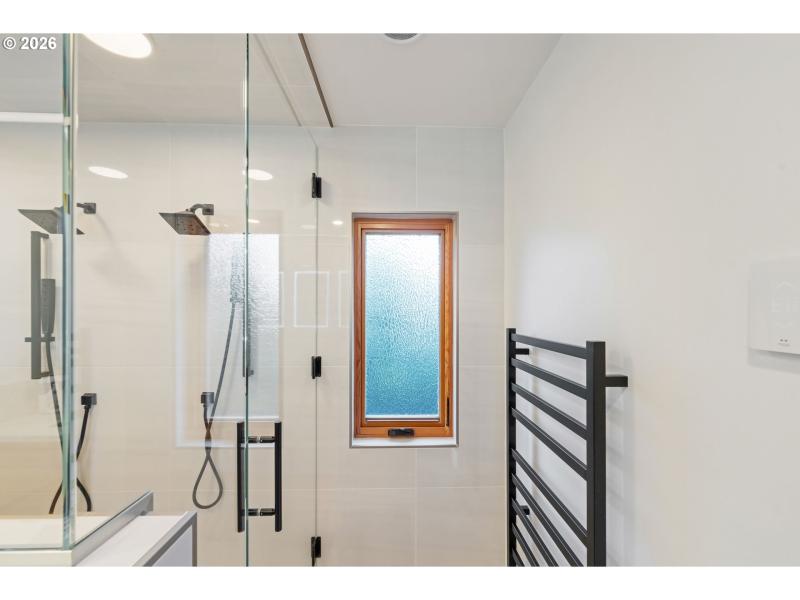 Owner's Suite Bathroom