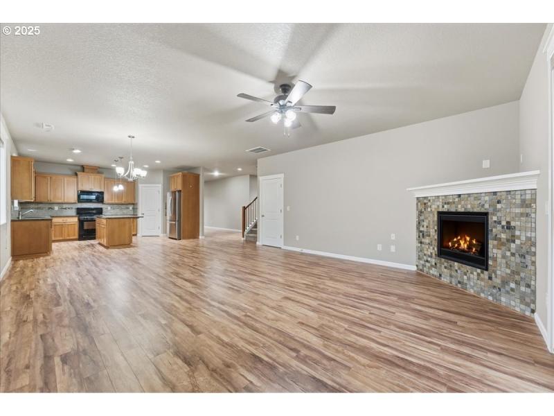 Living Room/Dining Room