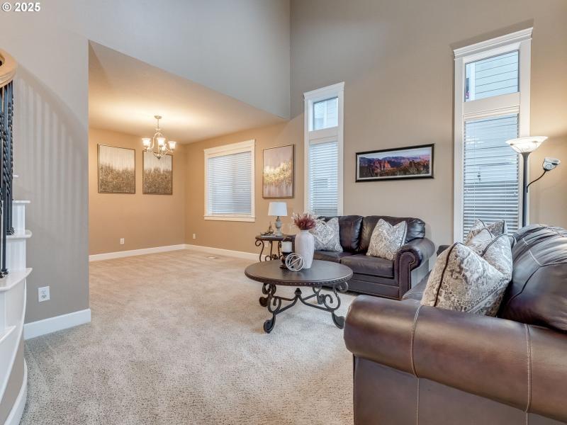 Living Room/Dining Room