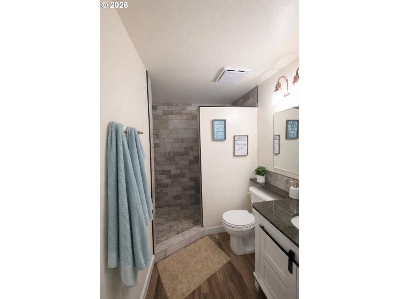 Bathroom, Continental