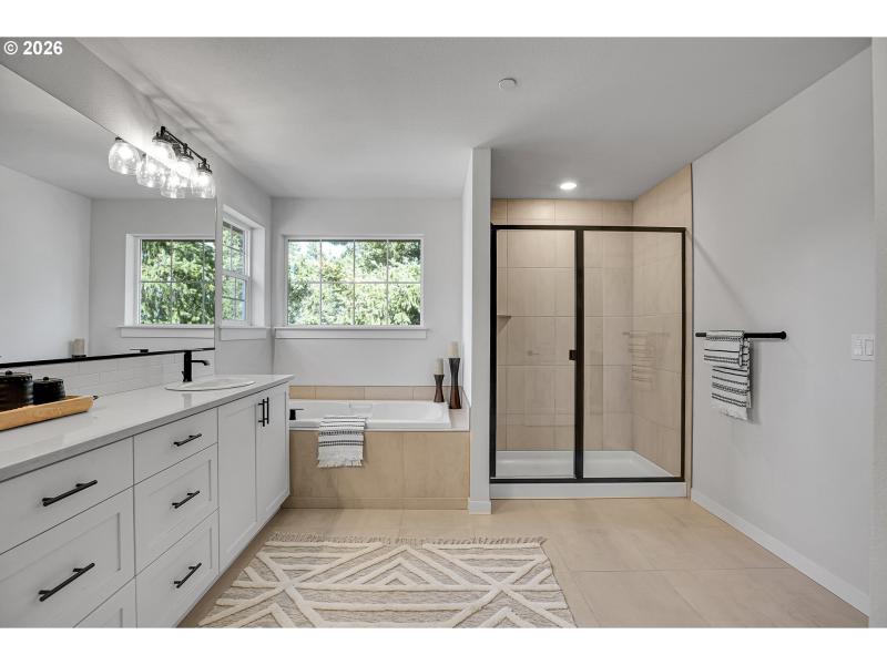 Owner's Suite Bathroom