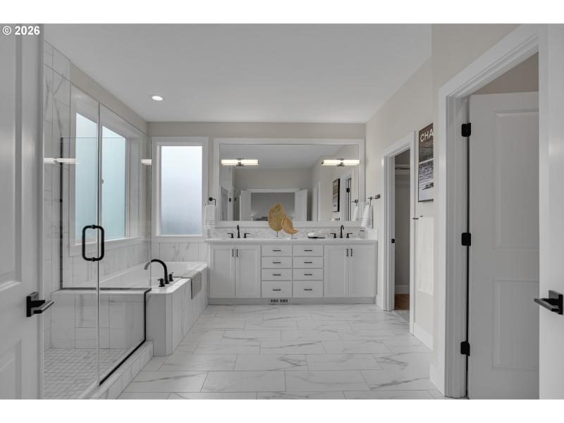 Owner's Suite Bathroom