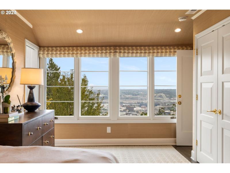 Bedroom, Owner's Suite