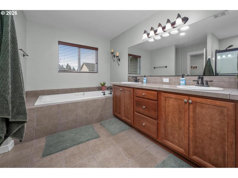 Owner's Suite Bathroom