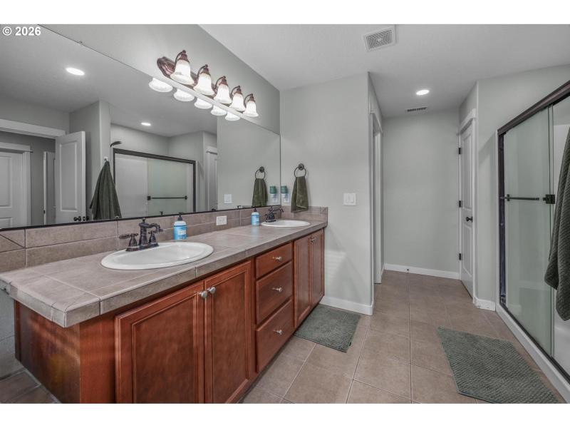 Owner's Suite Bathroom