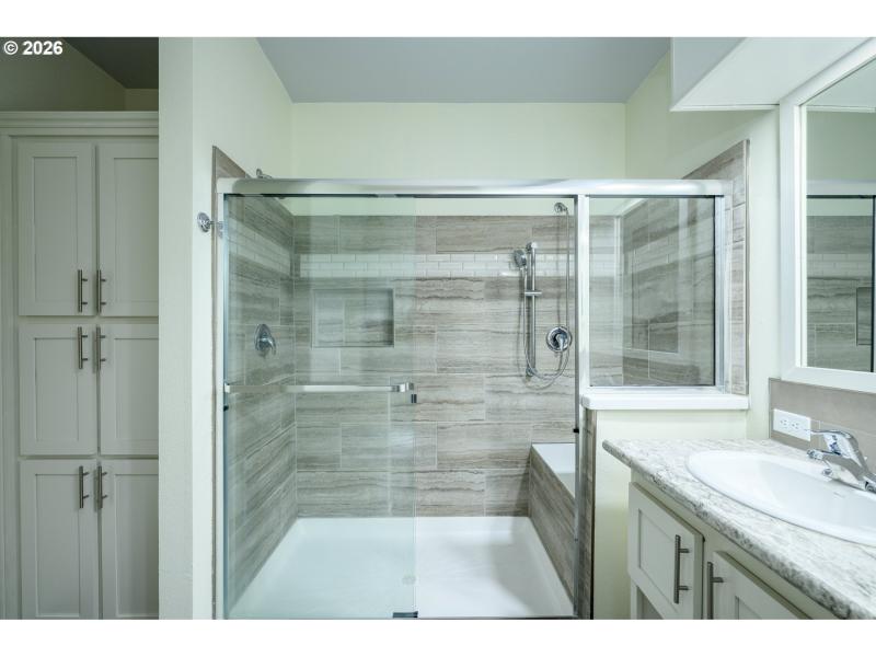 Owner's Suite Bathroom