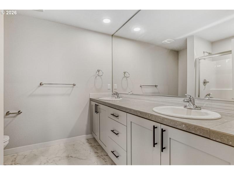 Owner's Suite Bathroom