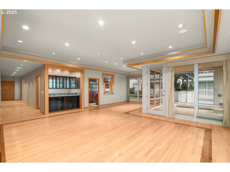 Living Room/Dining Room