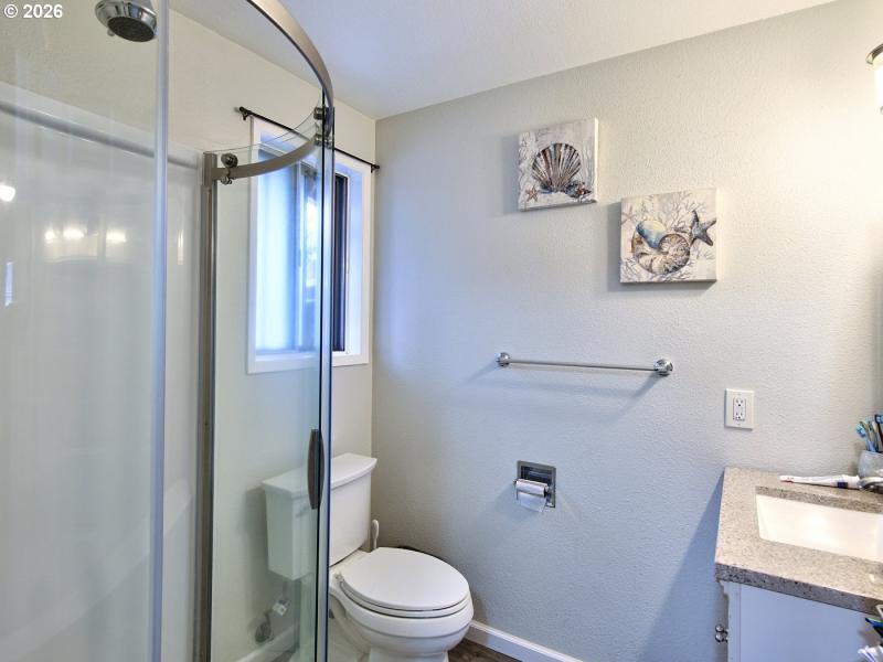Bathroom, Attached