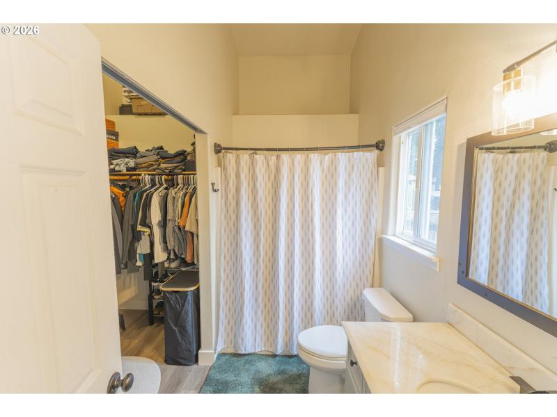 Owner's Suite Bathroom