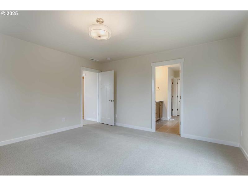 Bedroom, Owner's Suite