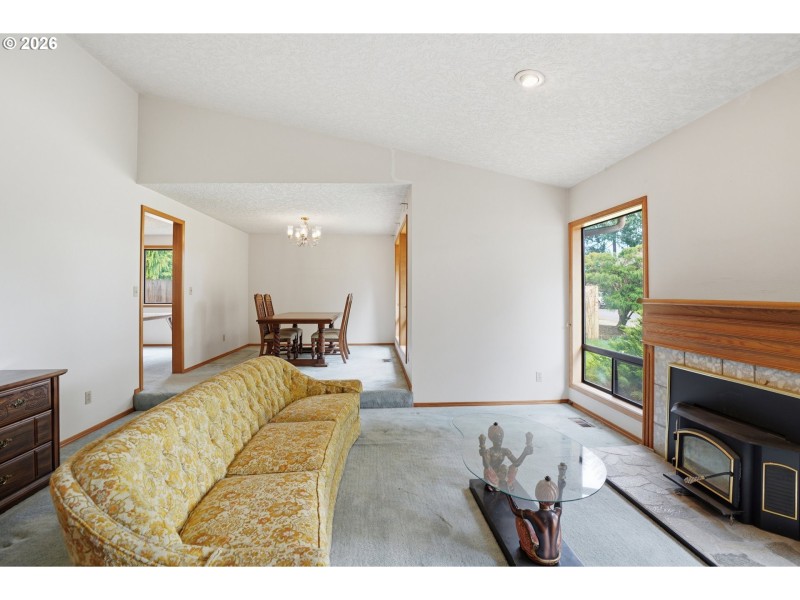 Living Room/Dining Room