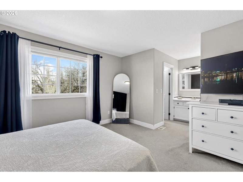 Bedroom, Owner's Suite