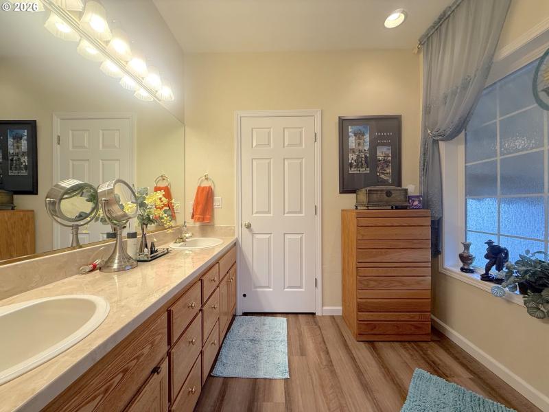 Owner's Suite Bathroom