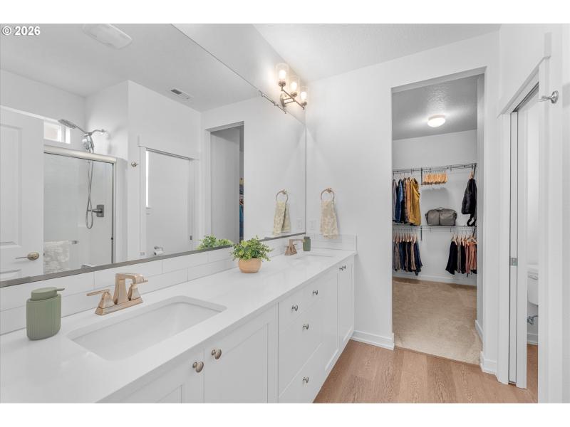 Owner's Suite Bathroom