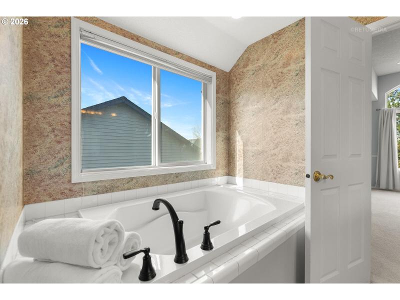 Owner's Suite Bathroom