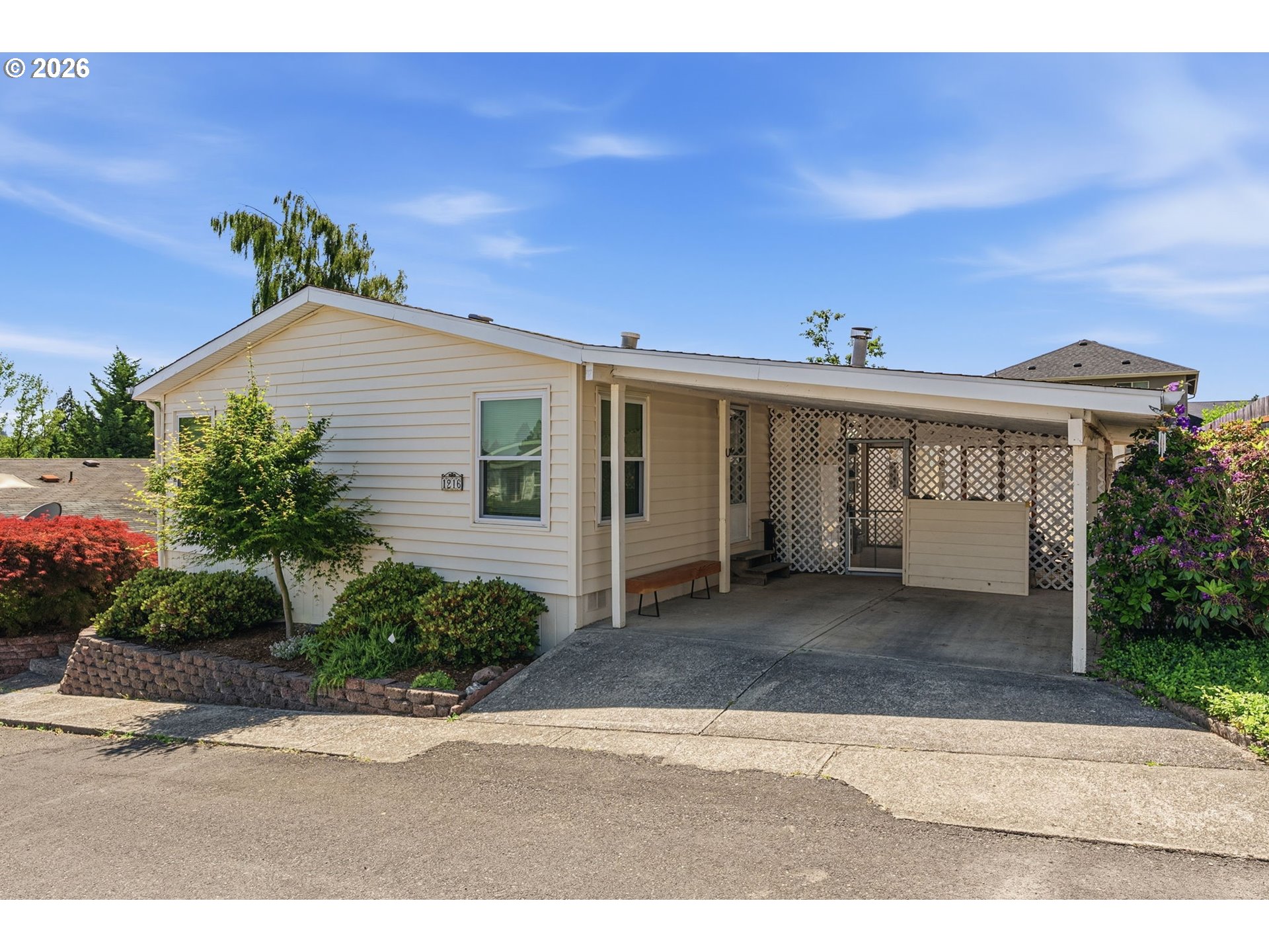 1216 C AVE, LaCenter, WA 98629