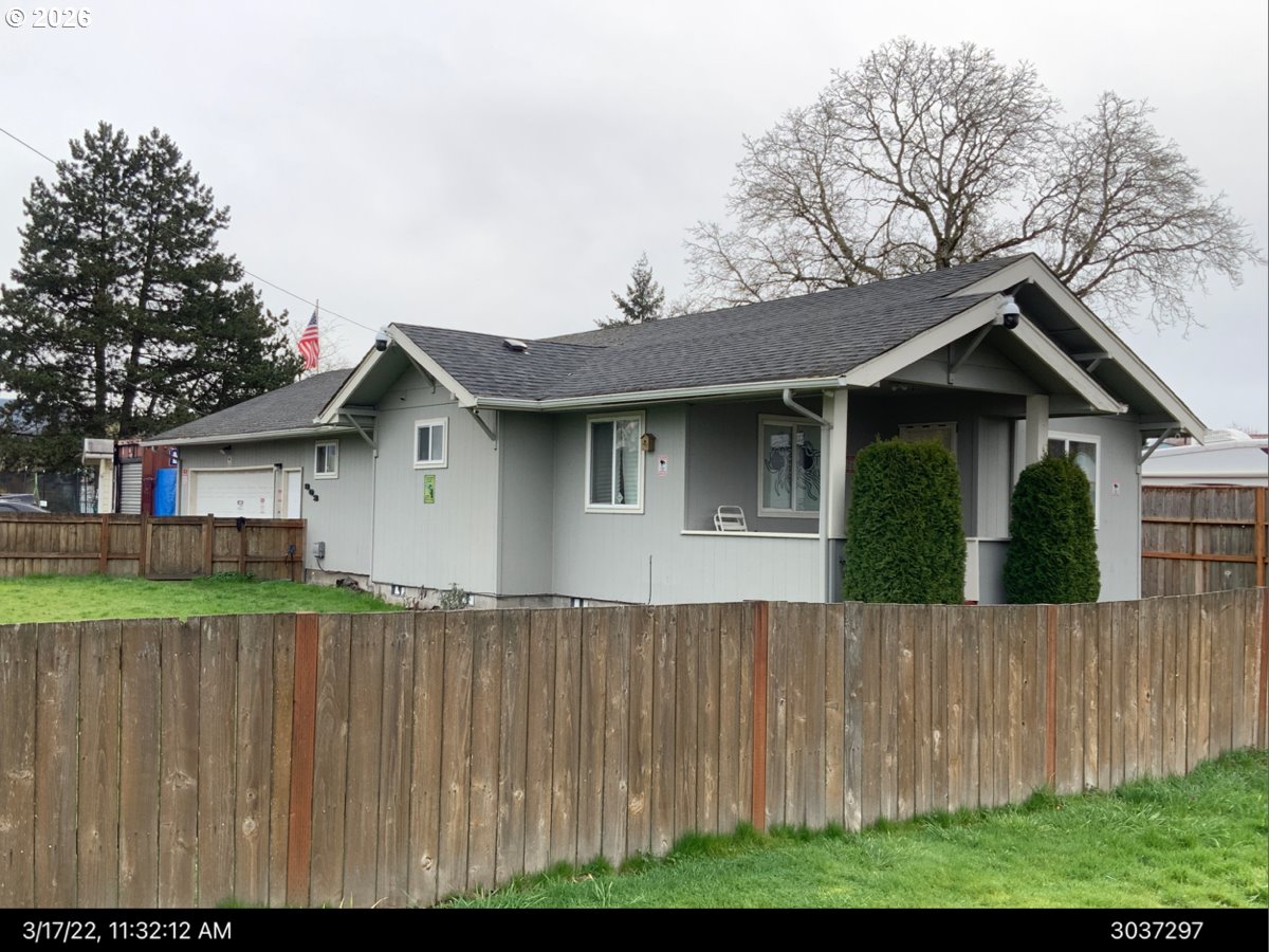 302 YEW ST, Kelso, WA 98626