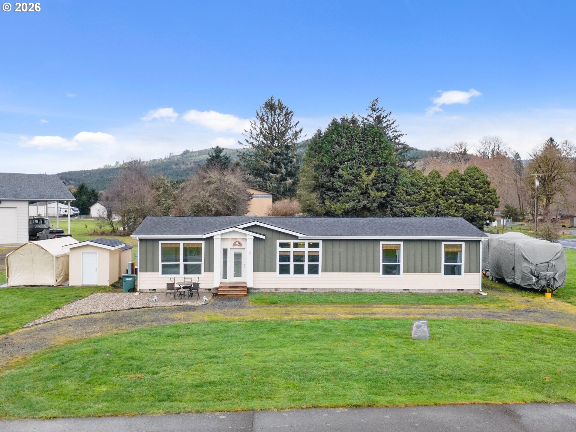4 NATURE LOOP, Cathlamet, WA 98612