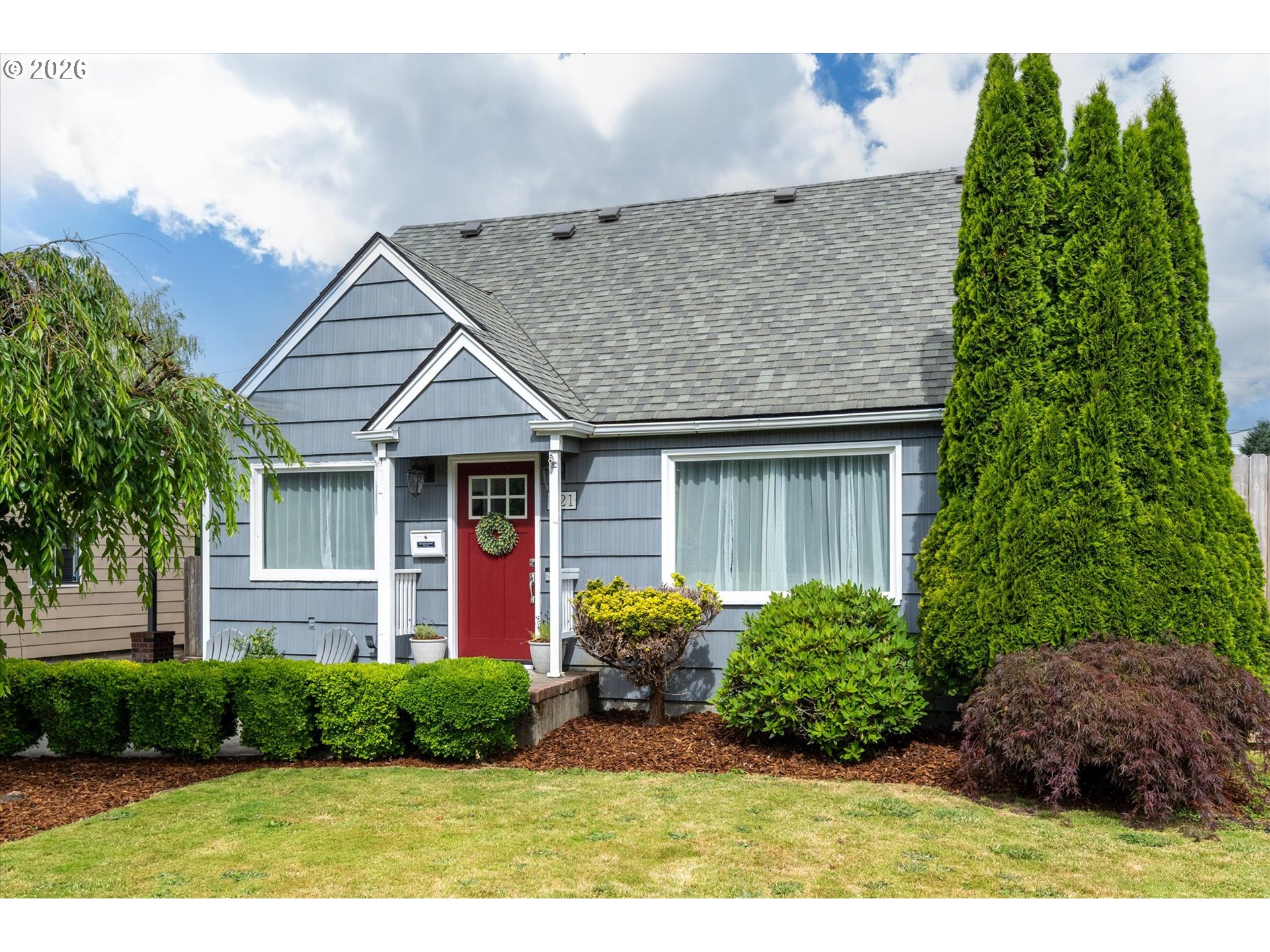 621 27TH AVE, Longview, WA 98632