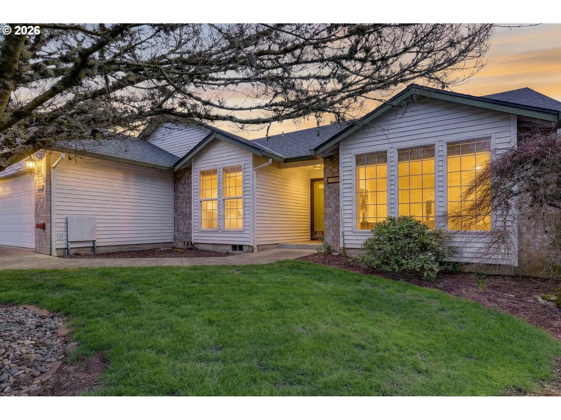 12001 44TH AVE, Vancouver, WA 98686