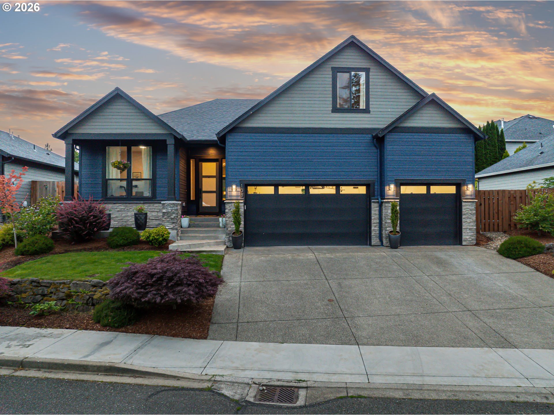 108 16TH ST, LaCenter, WA 98629