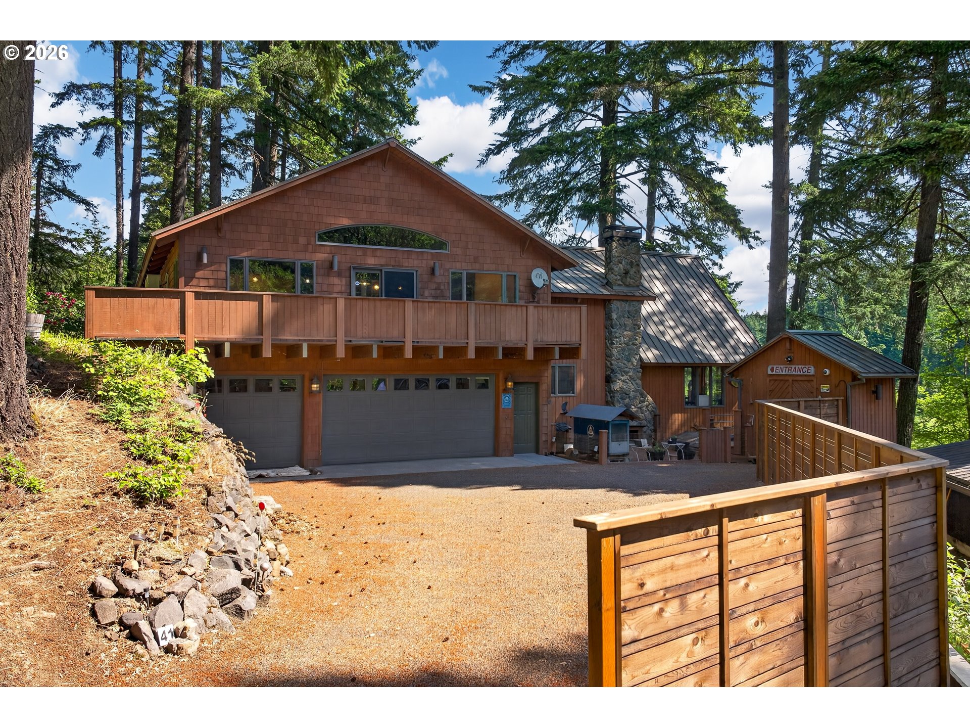 41 PRIVATE LAKE RD, WhiteSalmon, WA 98672