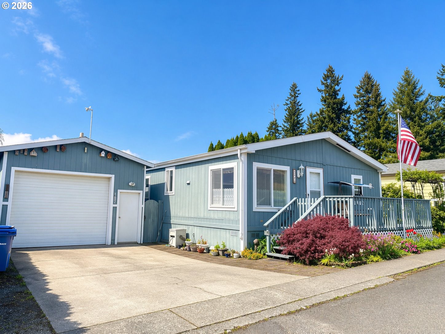 1512 B AVE, LaCenter, WA 98629