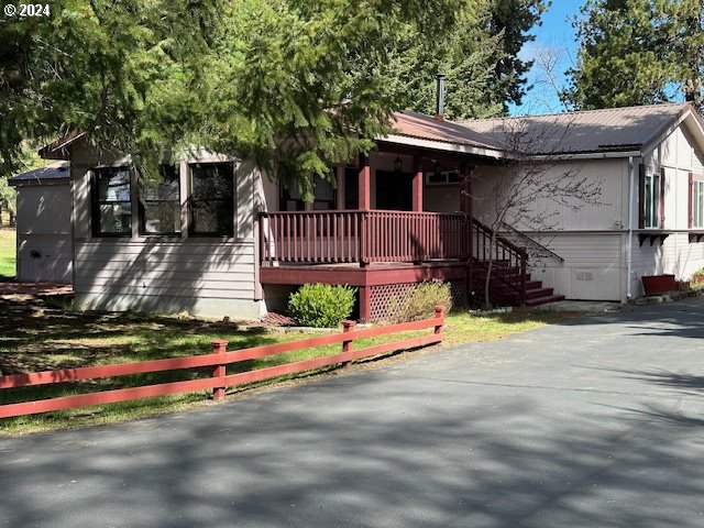105 MAIN ST, Glenwood, WA 98619