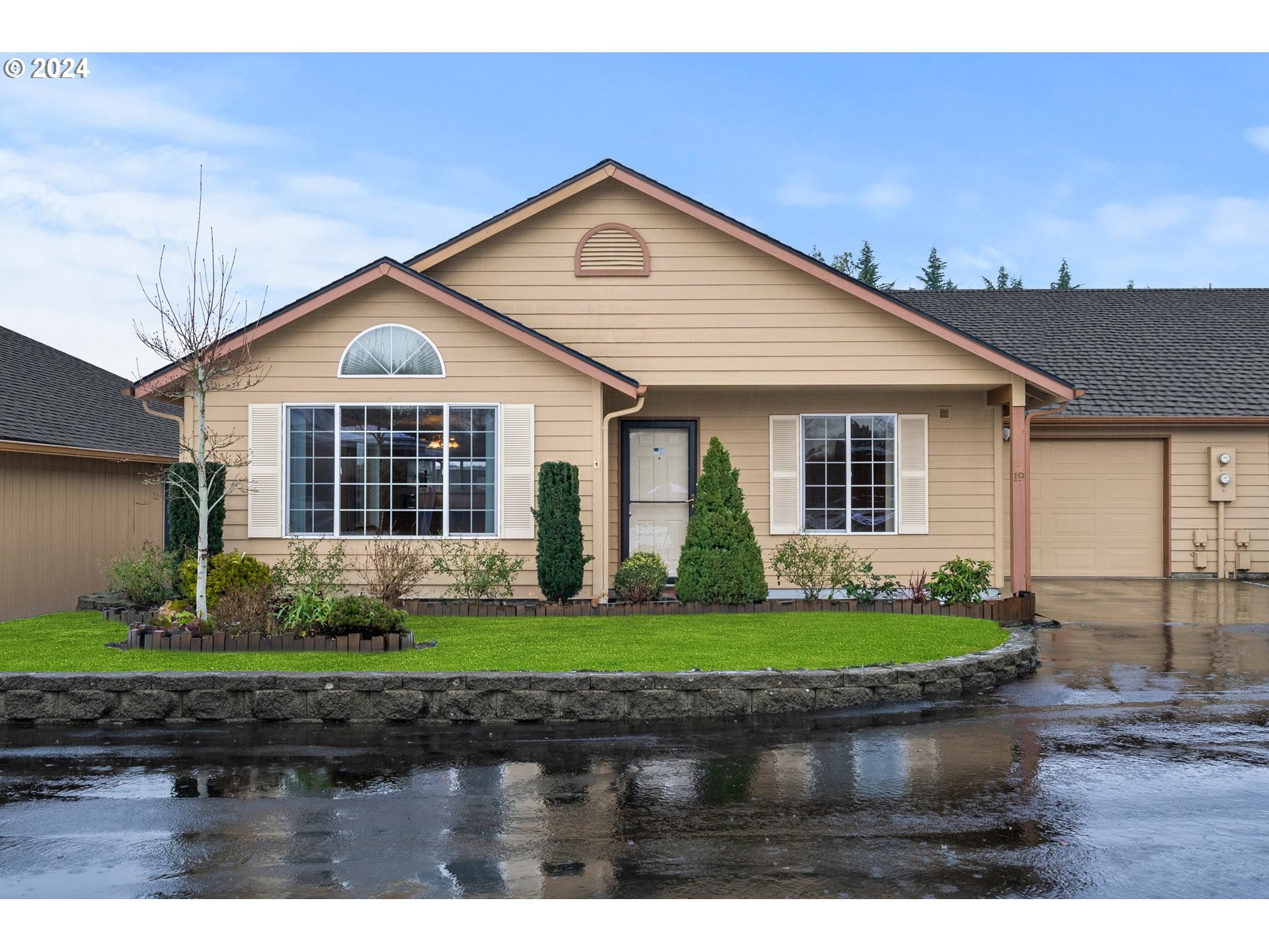4117 Ocean Beach HWY, Longview, WA 98632