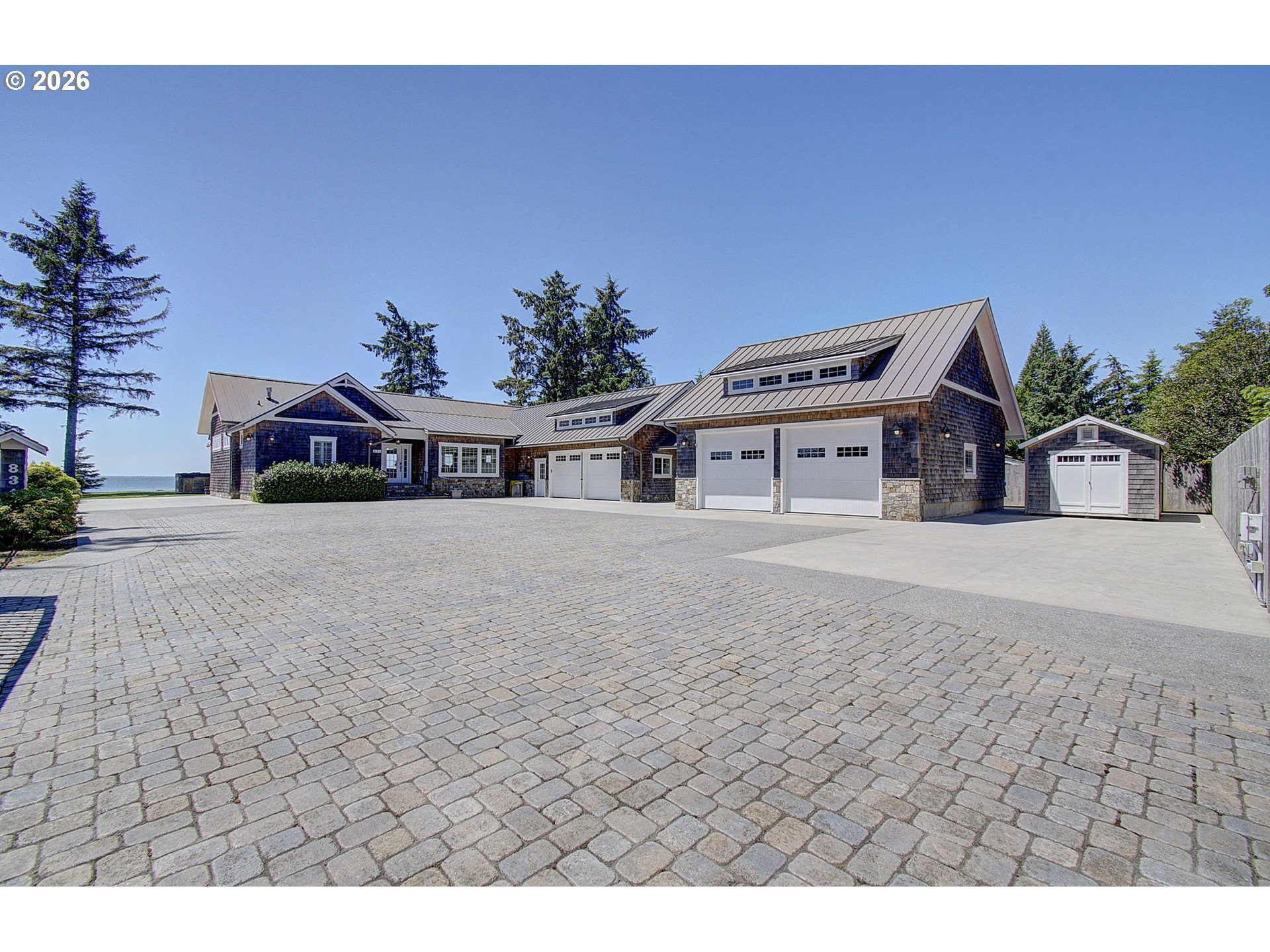 831 RIVERVIEW LN, Chinook, WA 98614