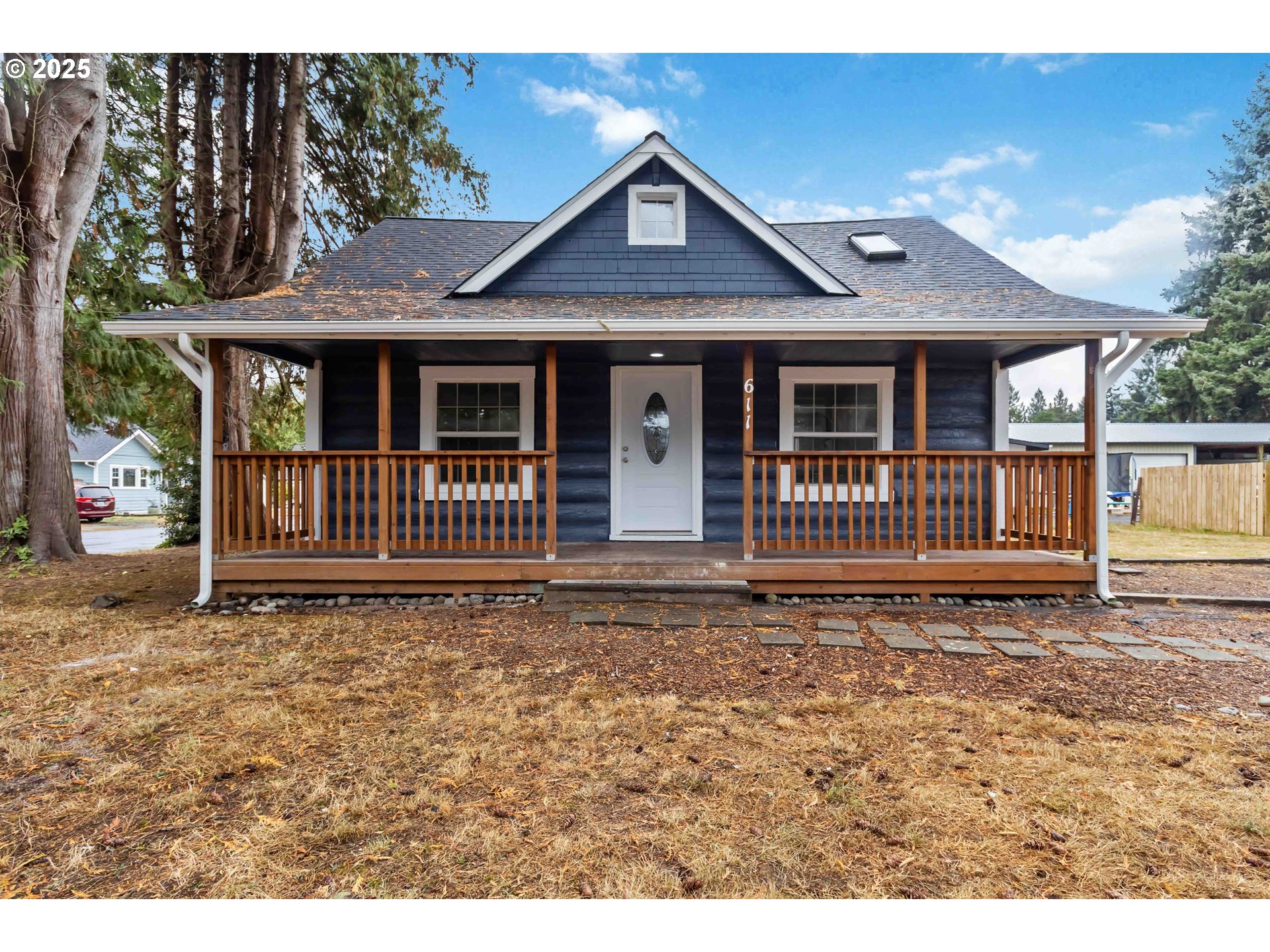 611 PIONEER AVE, CastleRock, WA 98611