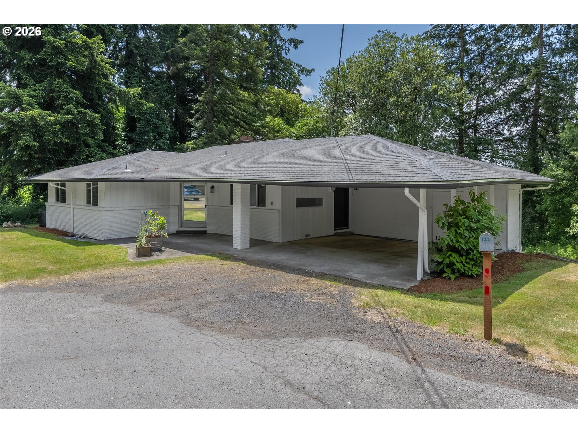 121 LOWRANE DR, Kelso, WA 98626