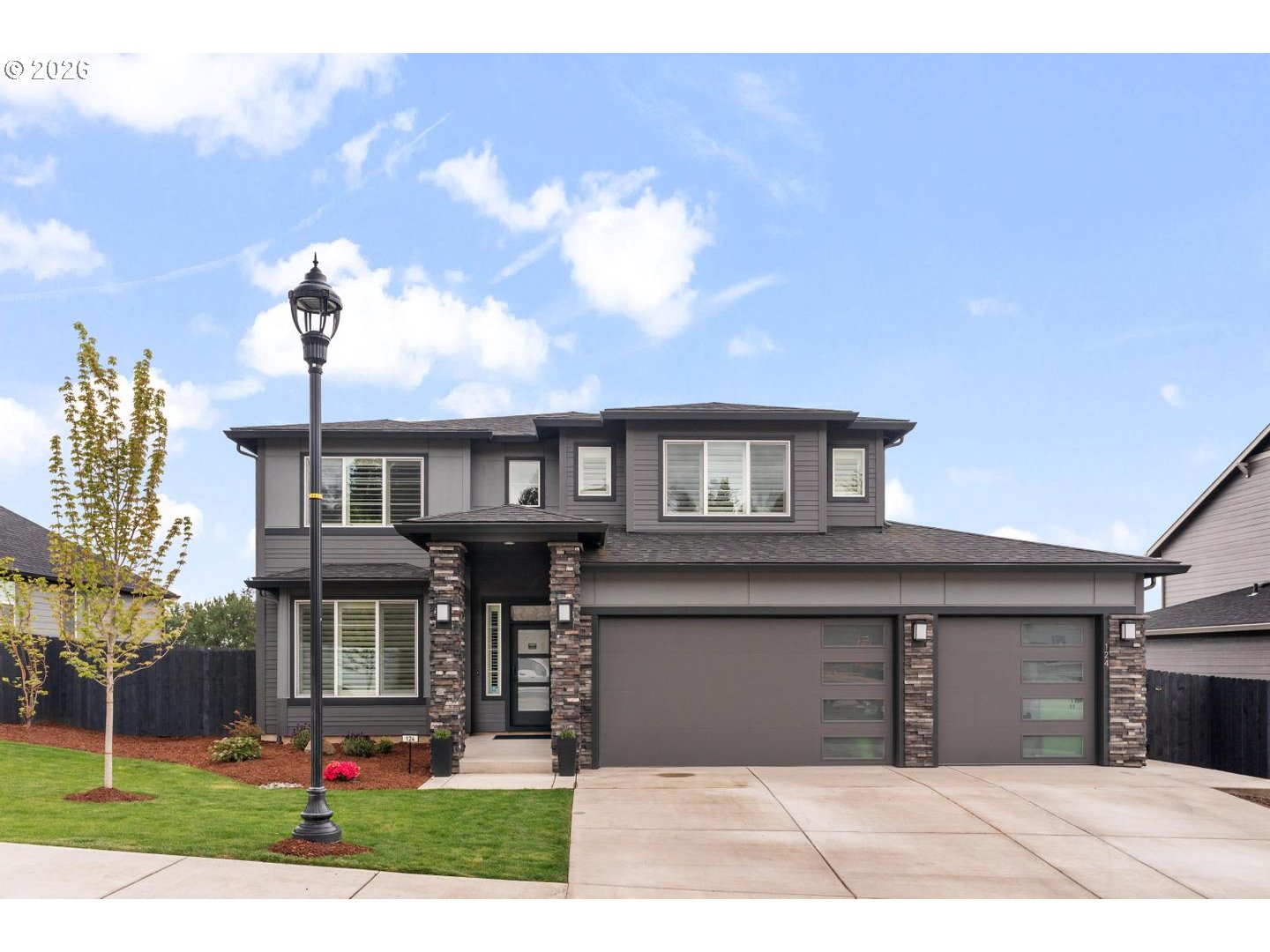 124 20TH WAY, LaCenter, WA 98629