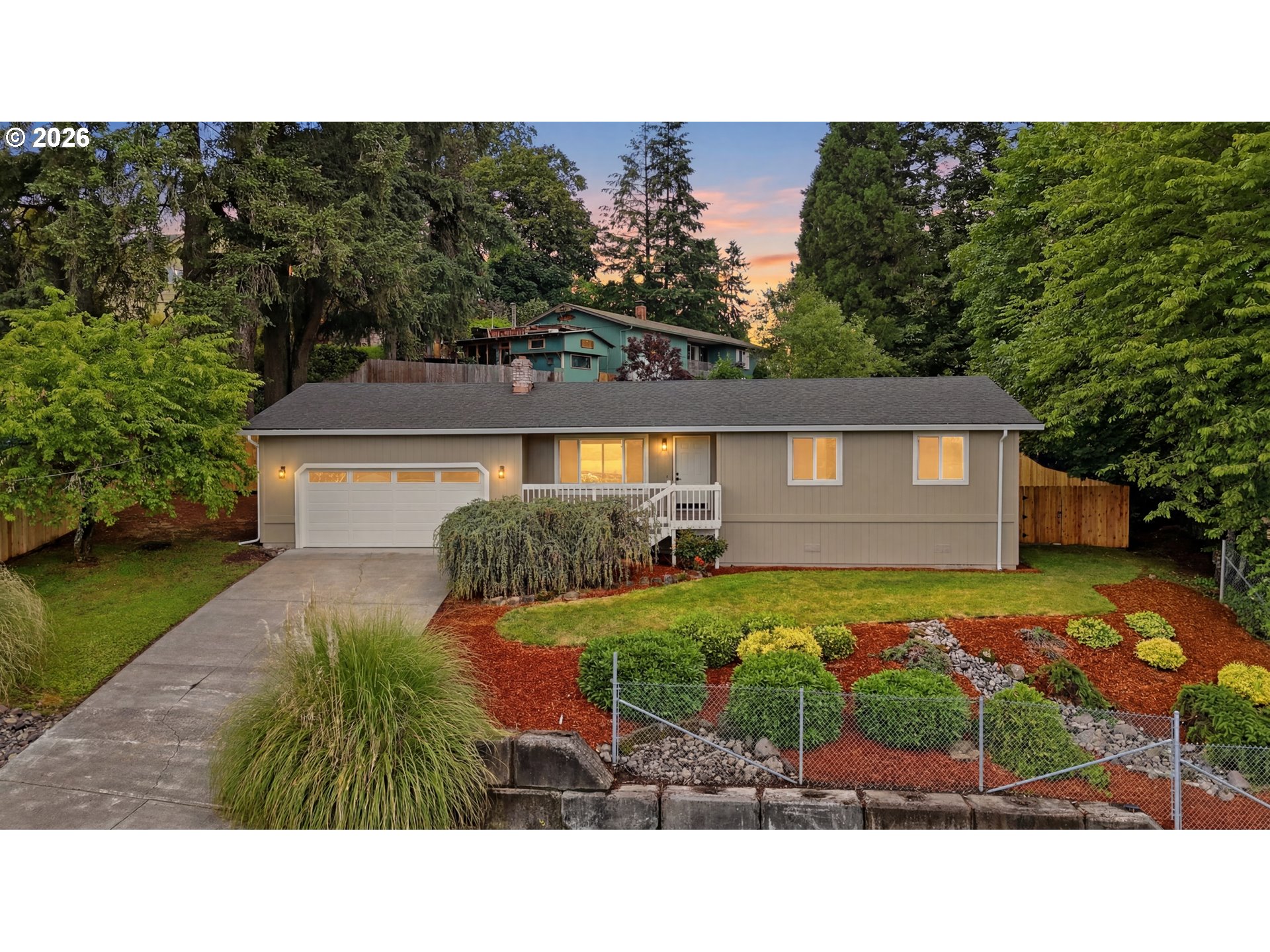 511 3RD ST, LaCenter, WA 98629