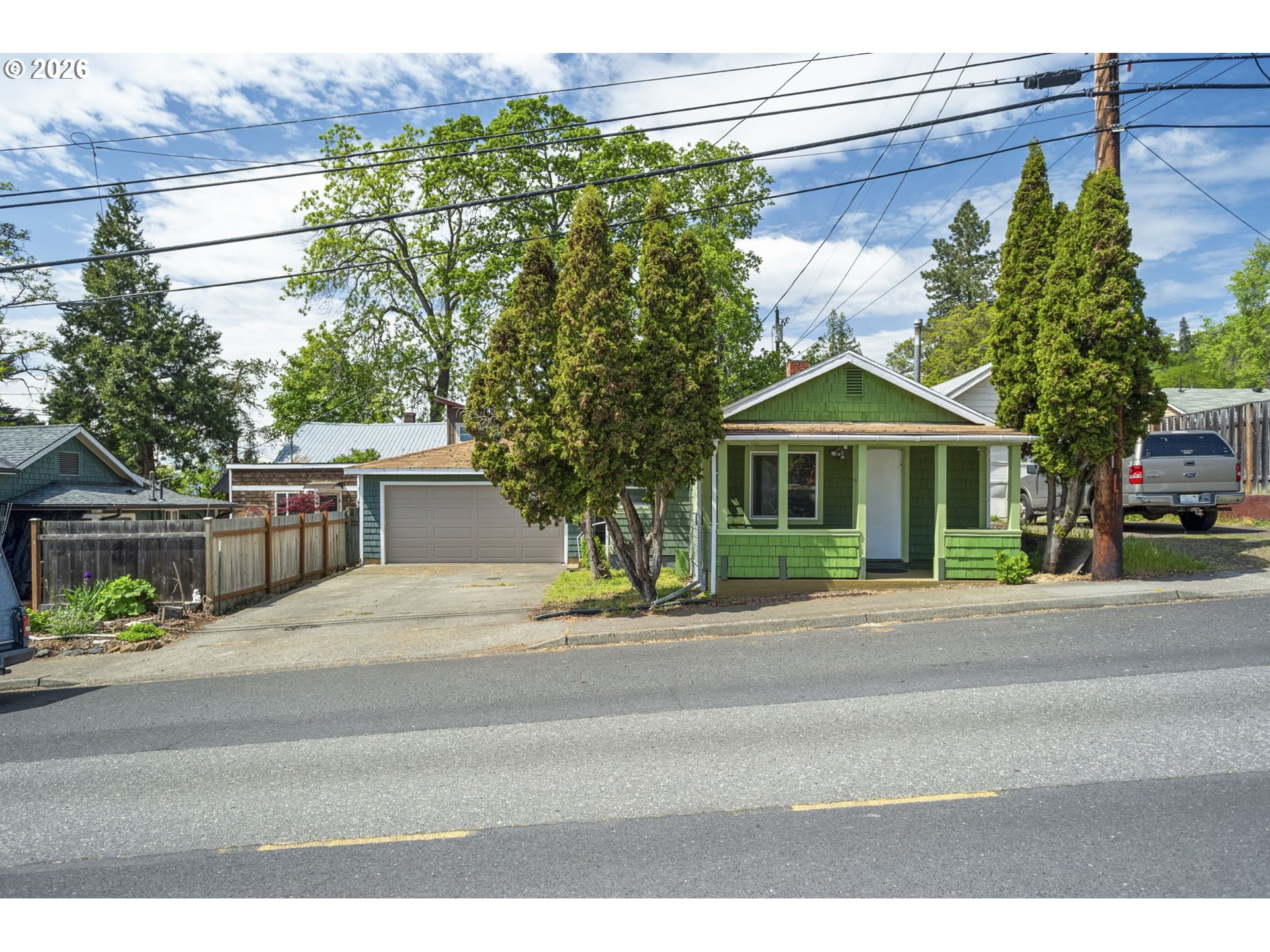 307 ASH ST, Bingen, WA 98605