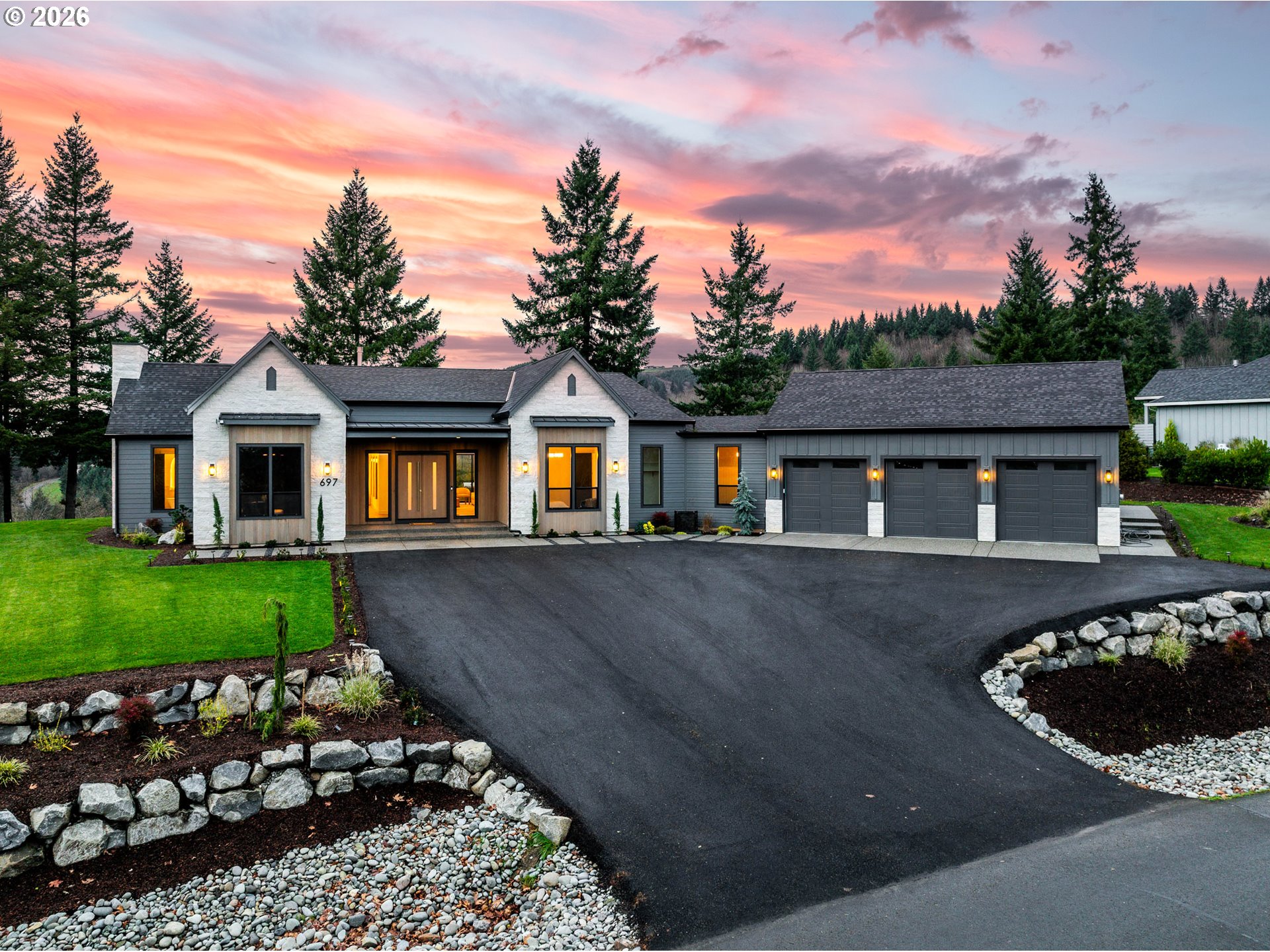 697 SOMMERSET RD, Woodland, WA 98674