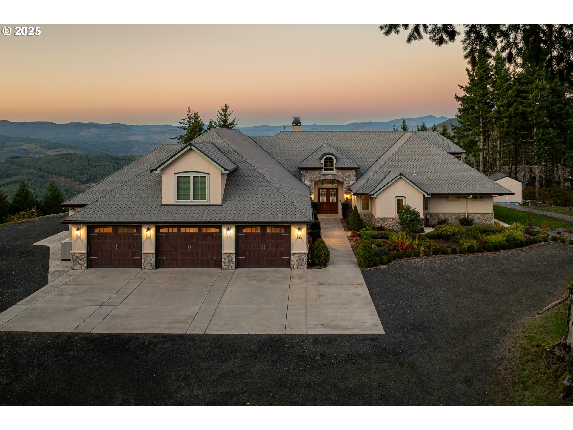 421 WOODLAND HEIGHTS RD, Woodland, WA 98674
