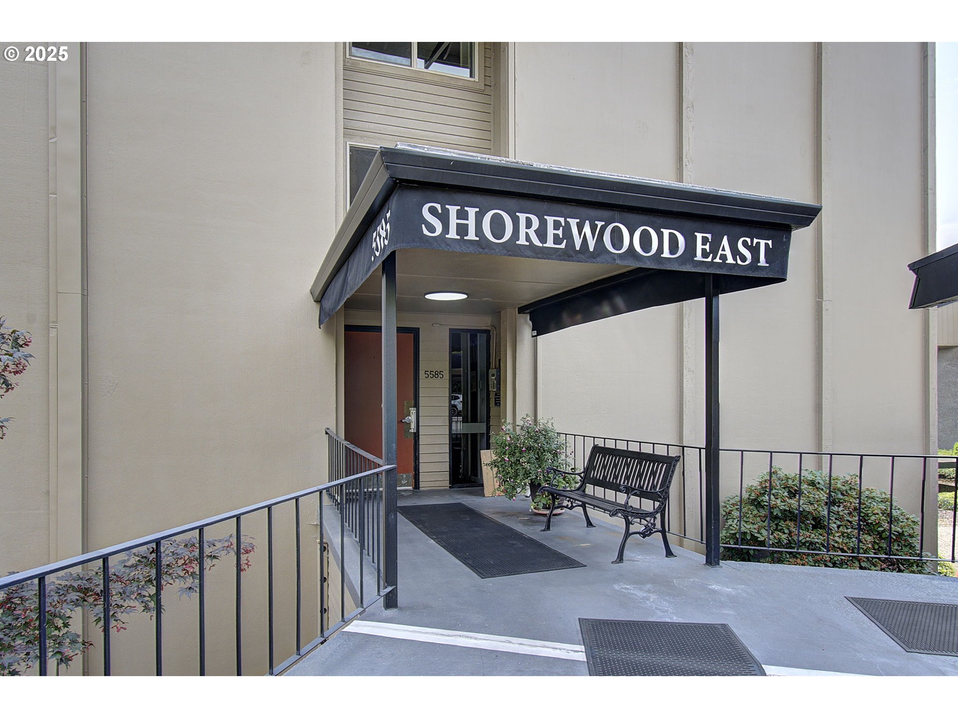5585 EVERGREEN BLVD, Vancouver, WA 98661