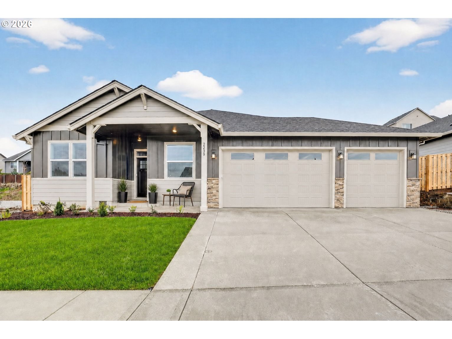 2239 OTTER LOOP, LaCenter, WA 98629