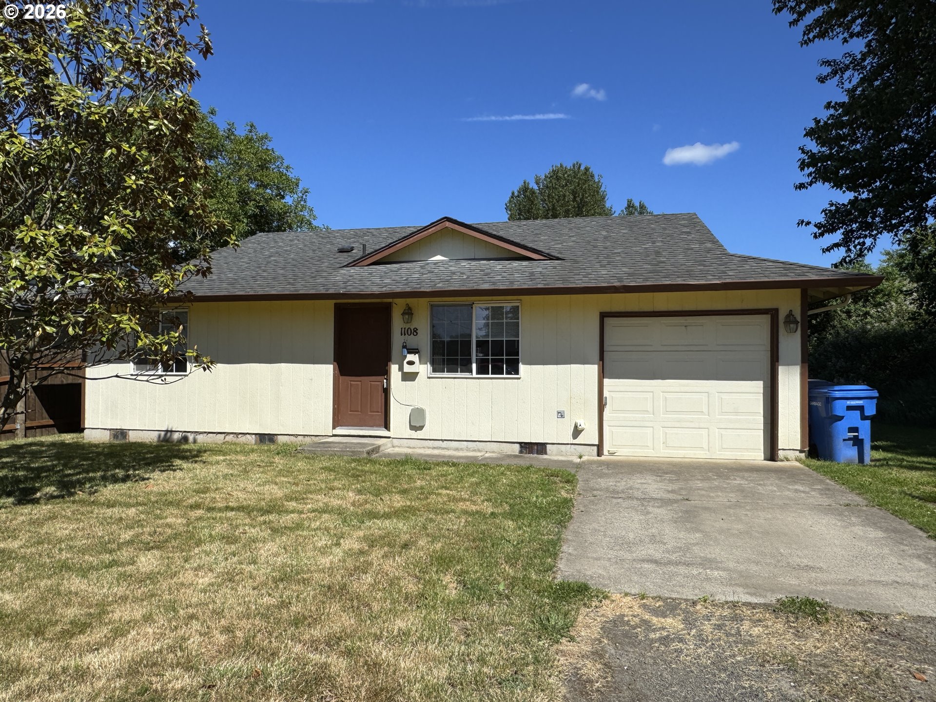 1108 11TH AVE, Kelso, WA 98626