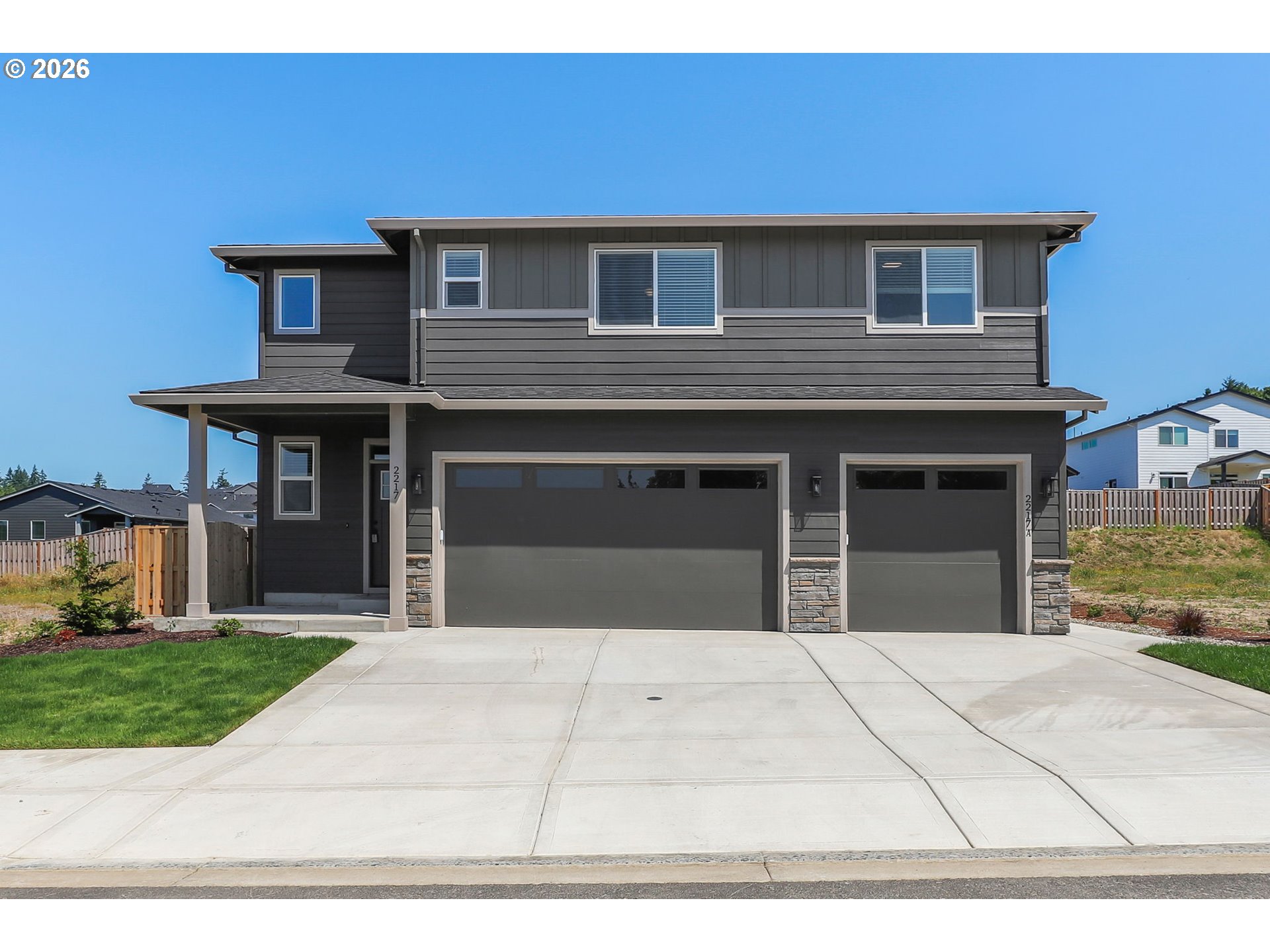 2043 OTTER LOOP, LaCenter, WA 98629