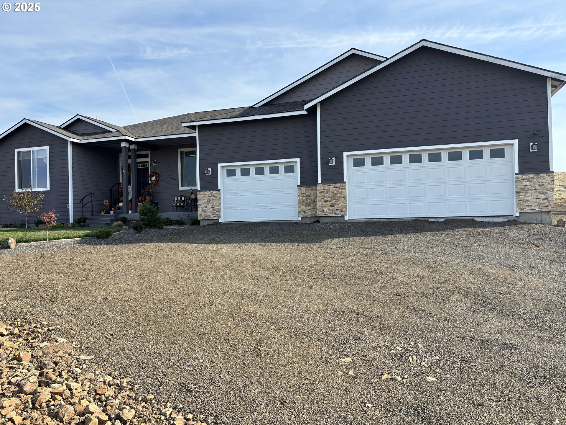 700 DOOLEY RD, Centerville, WA 98613